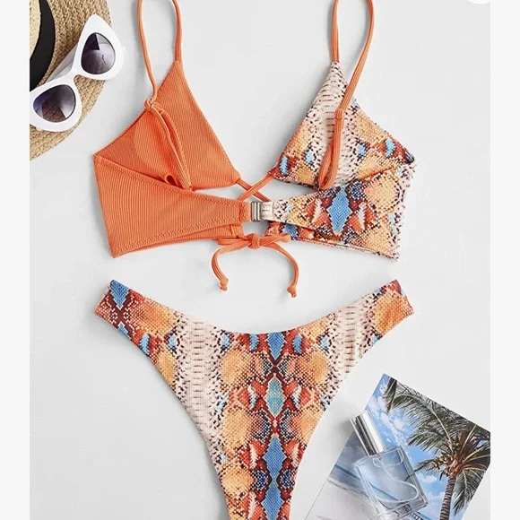 NWT Snake Skin Color Block Print Bathing Suit - easy clip back closure - Picture 2 of 7